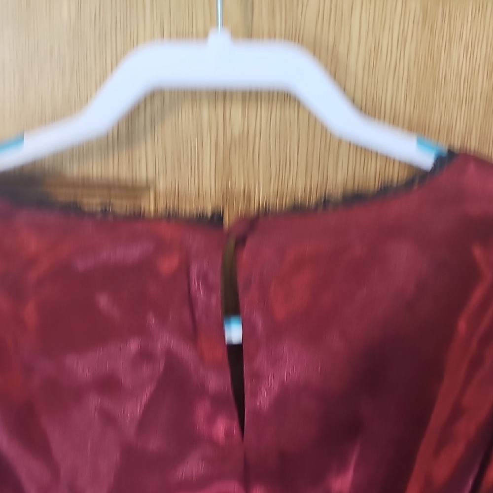 Elegant Burgundy Satin Dress with Black Lace by Abrand - Picture 10 of 12